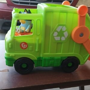 Working Fisher Price Garbage Truck. Clean No Figures